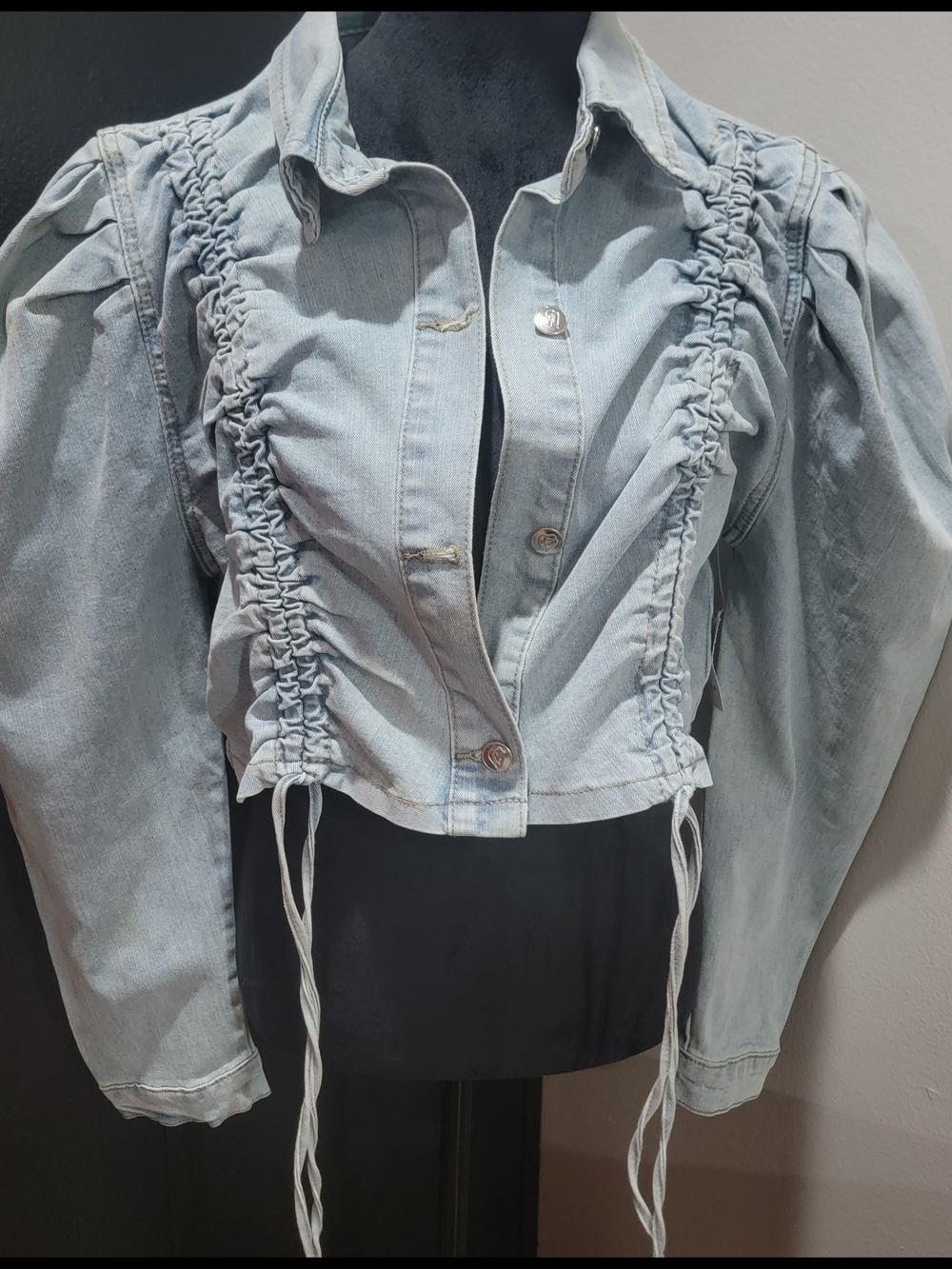 Light Wash Cropped Denim Jacket with Ruched Front